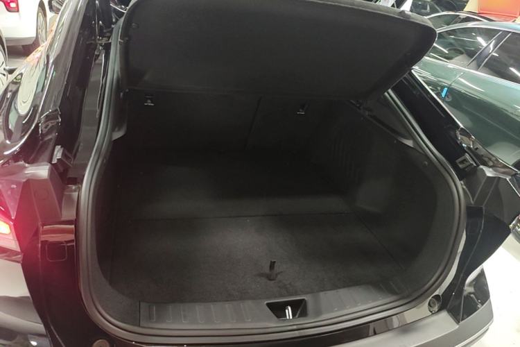 Used Deepal SL03 2025 Revised Version Range-Extended Elite Edition Trunk