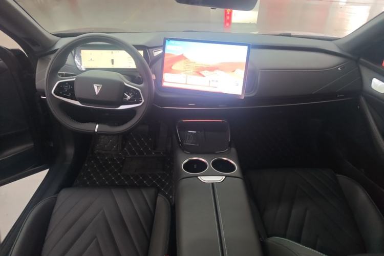 Used Deepal SL03 2025 Revised Version Range-Extended Elite Edition Center Console