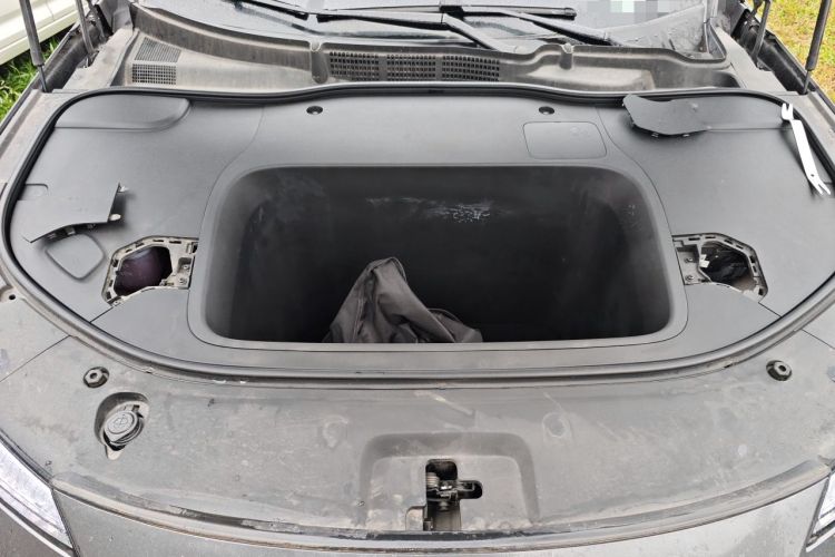 Used Deepal SL03 2025 Revised Version All-Electric Elite Type Engine Bay