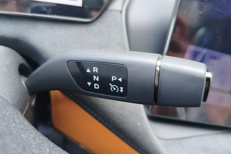 Used Deepal SL03 2025 Extended-Range Sporty Version Gear Lever