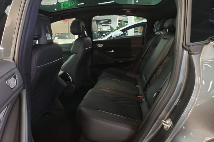 Used Deepal SL03 2025 Revised Version All-Electric Elite Type Left Rear Seat
