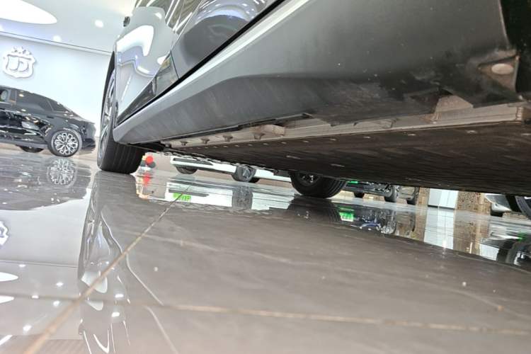 Used Deepal SL03 2025 Revised Version All-Electric Elite Type Left Side Sill