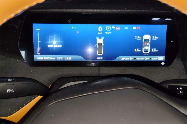Used Deepal SL03 2025 Extended-Range Sporty Version Odometer Close Up