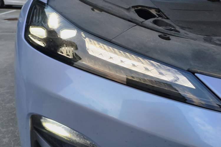 Used Deepal SL03 2025 Range-Extended Elite Version Right Front Headlight