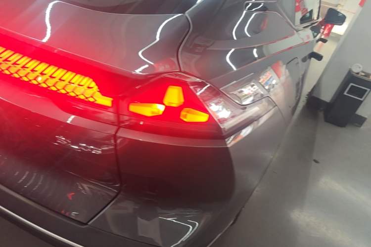 Used Deepal SL03 2025 Revised Version Range-Extended Elite Edition Right Rear Taillight