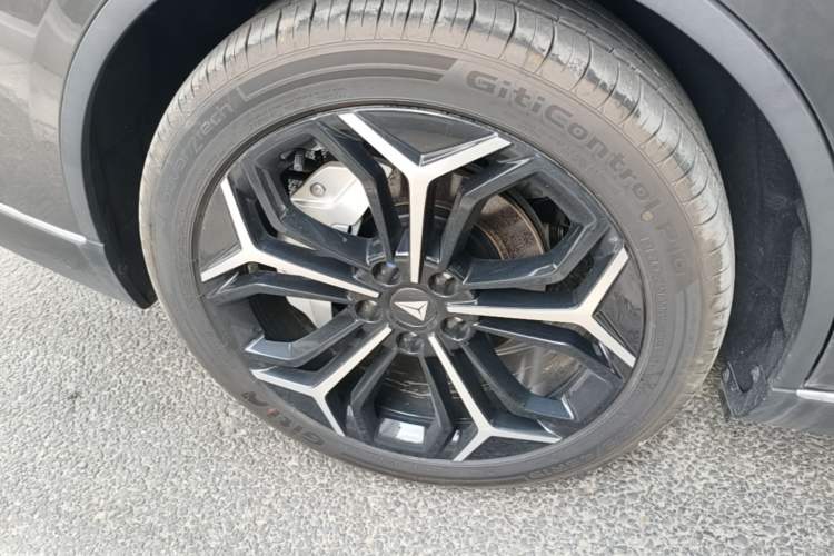 Used Deepal SL03 2025 Extended-Range Sporty Version Right Rear Wheel Hub