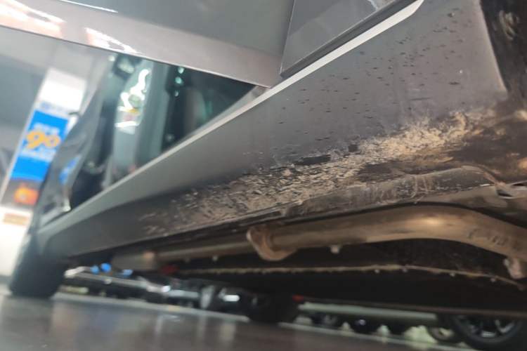 Used Deepal SL03 2025 Revised Version Range-Extended Elite Edition Right Side Sill