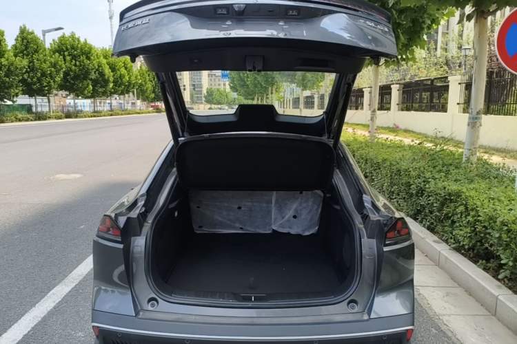 Used Deepal SL03 2025 Extended-Range Sporty Version Trunk