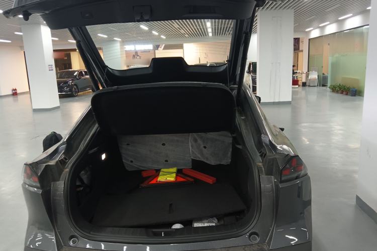 Used Deepal SL03 2025 Extended-Range Sporty Version Trunk