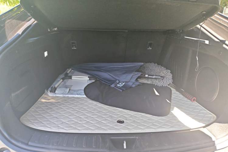 Used Deepal SL03 2025 Extended-Range Sporty Version Trunk