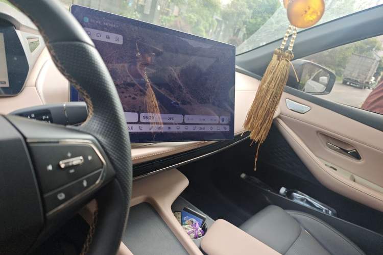 Used Deepal SL03 2025 Extended-Range Sporty Version Audio And AC Panel