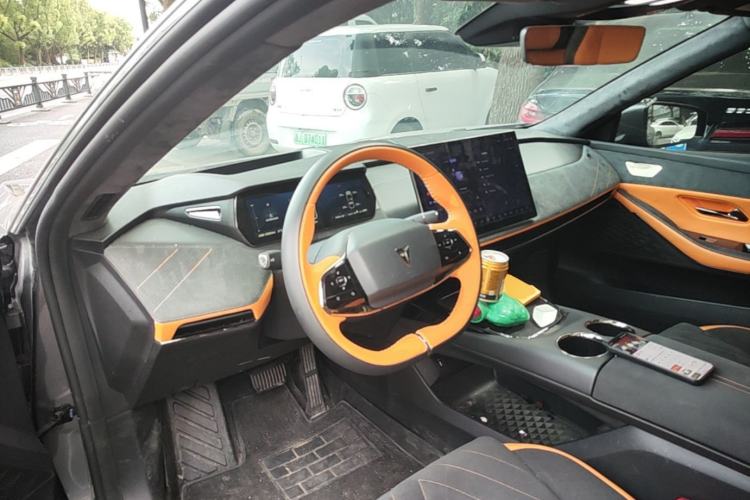 Used Deepal SL03 2025 Extended-Range Sporty Version Center Console