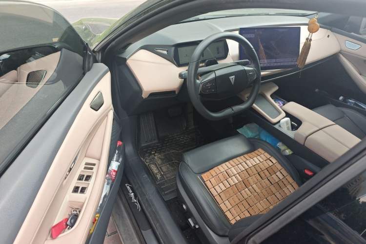 Used Deepal SL03 2025 Extended-Range Sporty Version Driver Seat