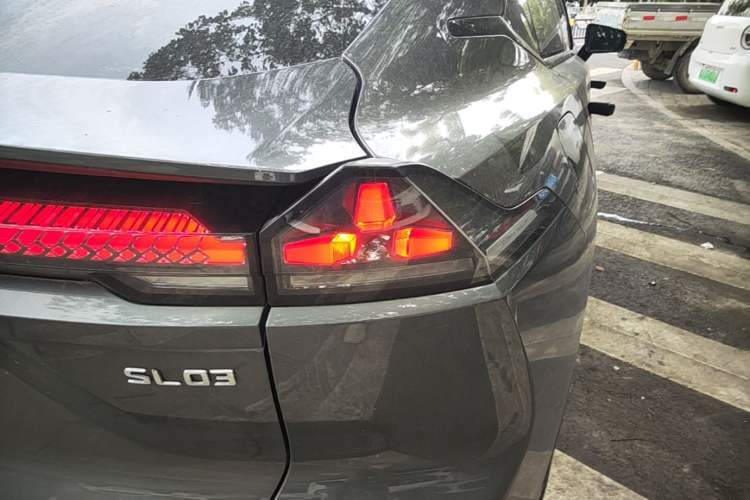 Used Deepal SL03 2025 Extended-Range Sporty Version Right Rear Taillight