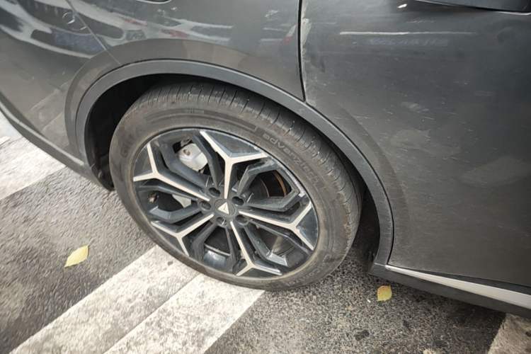 Used Deepal SL03 2025 Extended-Range Sporty Version Right Rear Wheel Hub