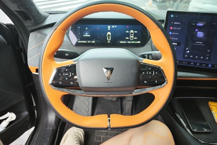 Used Deepal SL03 2025 Extended-Range Sporty Version Steering Wheel