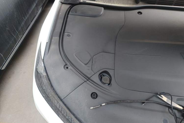 Used Deepal SL03 2025 Revised Version Range-Extended Elite Edition Engine Bay Right