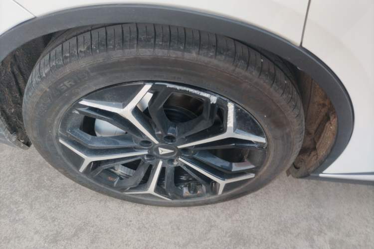 Used Deepal SL03 2025 Extended-Range Sporty Version Exterior 8