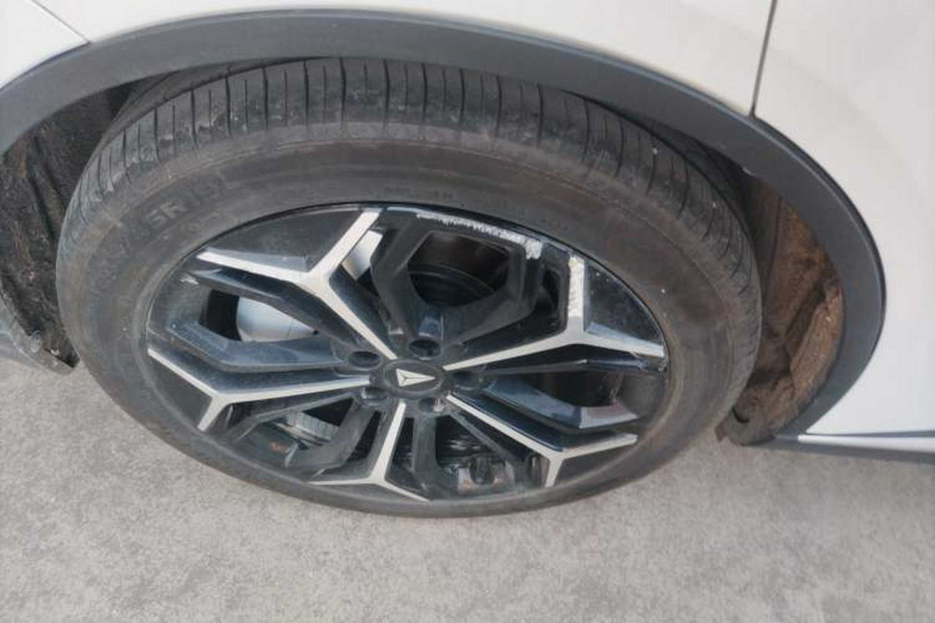 Used Deepal SL03 2025 Extended-Range Sporty Version Exterior 8