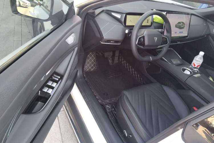 Used Deepal SL03 2025 Revised Version All-Electric Elite Type Interior 3