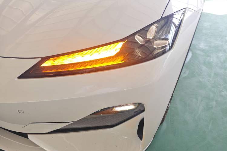 Used Deepal SL03 2025 Range-Extended Elite Version Left Front Headlight