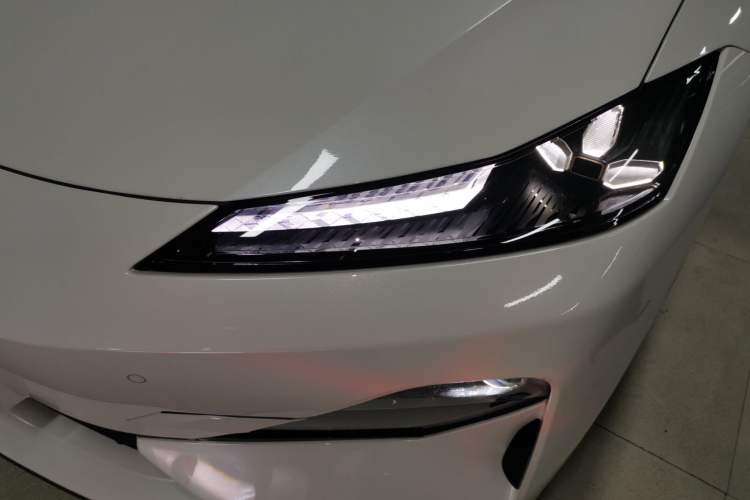 Used Deepal SL03 2025 Revised Version All-Electric Elite Type Left Front Headlight