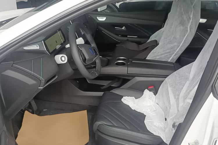 Used Deepal SL03 2025 Range-Extended Elite Version Left Front Seat