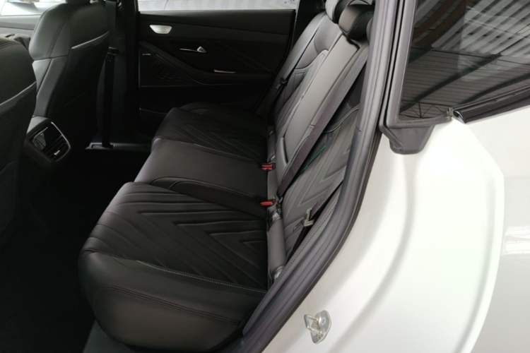 Used Deepal SL03 2025 Revised Version Range-Extended Elite Edition Left Rear Seat