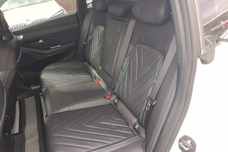 Used Deepal SL03 2025 Revised Version All-Electric Elite Type Left Rear Seat