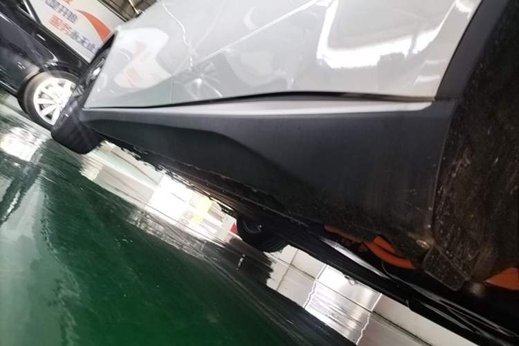 Used Deepal SL03 2025 Revised Version Range-Extended Elite Edition Left Side Sill
