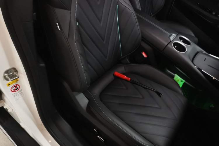Used Deepal SL03 2025 Revised Version All-Electric Elite Type Right Front Seat