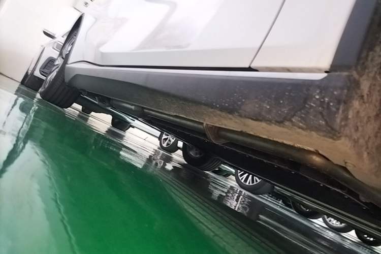 Used Deepal SL03 2025 Revised Version Range-Extended Elite Edition Right Side Sill