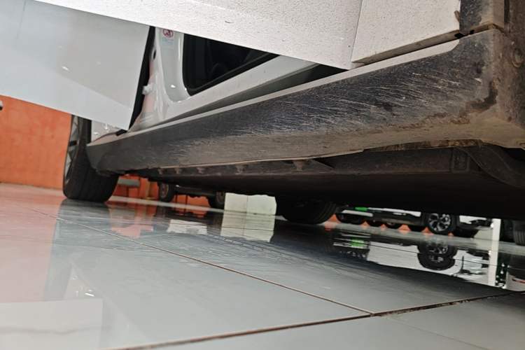 Used Deepal SL03 2025 Pure Electric Classic Edition Right Side Sill