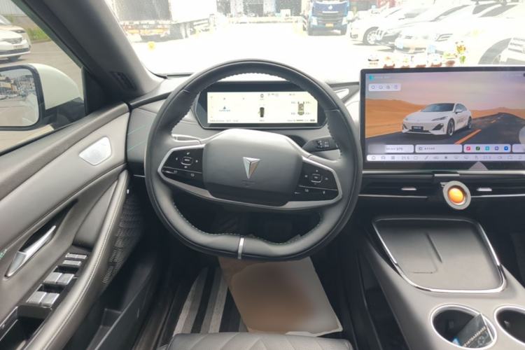 Used Deepal SL03 2025 Revised Version All-Electric Elite Type Steering Wheel