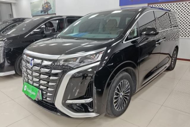 Used Denza D9 2022 DM-i 970 Four-Wheel Drive Prestige Model