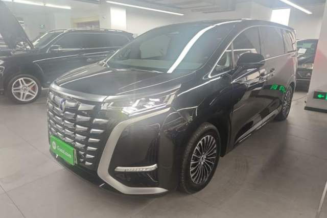 Used Denza D9 2022 DM-i 1040 Prestige Model