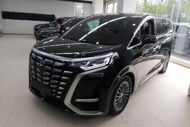Used Denza D9 2022 DM-i 970 Four-Wheel Drive Prestige Model