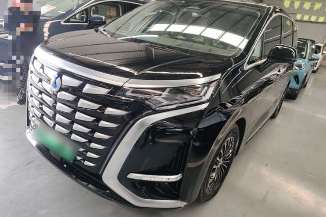 Used Denza D9 2022 DM-i 970 Four-Wheel Drive Flagship Model