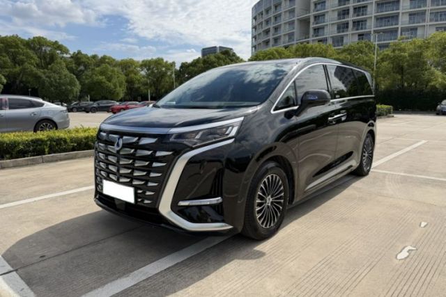 Used Denza D9 2022 DM-i 970 Four-Wheel Drive Flagship Model