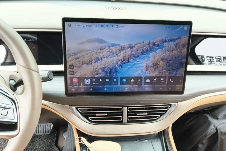 Used Denza D9 2022 DM-i 970 Four-Wheel Drive Prestige Model Audio And AC Panel