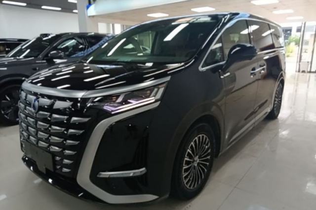 Used Denza D9 2022 DM-i 970 Four-Wheel Drive Prestige Model
