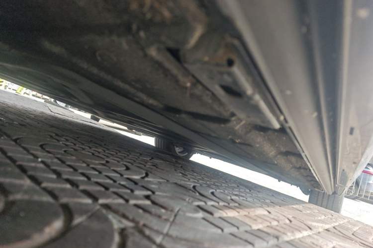 Used Denza D9 2022 DM-i 970 Four-Wheel Drive Prestige Model Chassis Front Left