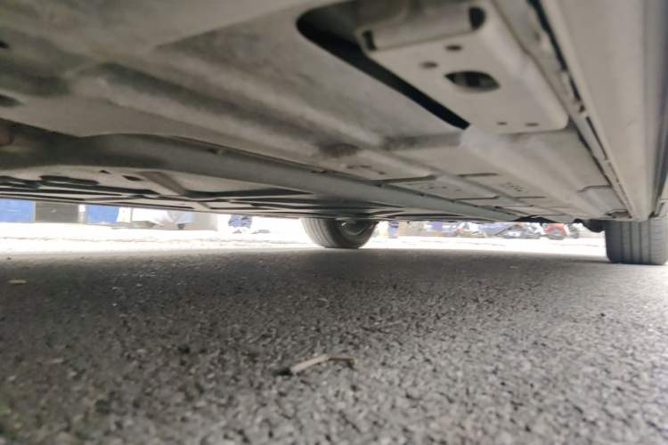 Used Denza D9 2022 DM-i 970 Four-Wheel Drive Prestige Model Chassis Front Left