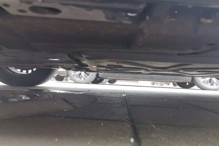 Used Denza D9 2022 DM-i 970 Four-Wheel Drive Prestige Model Chassis Front Left