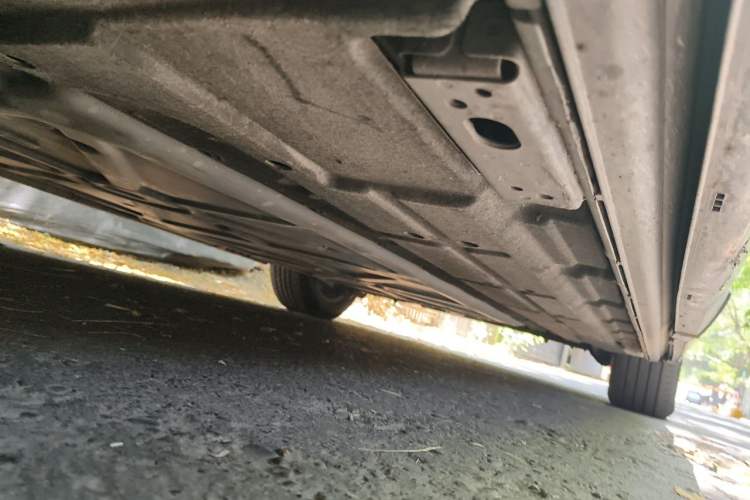 Used Denza D9 2022 DM-i 970 Four-Wheel Drive Flagship Model Chassis Front Left