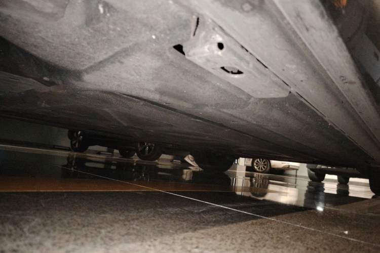 Used Denza D9 2022 DM-i 970 Four-Wheel Drive Prestige Model Chassis Front Left