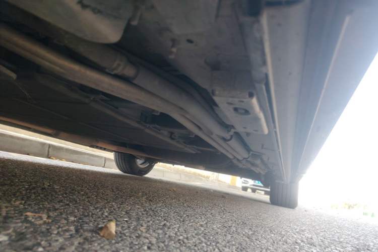 Used Denza D9 2022 DM-i 945 Luxury Model Chassis Front Left