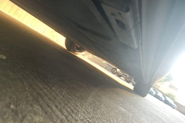 Used Denza D9 2022 DM-i 970 Four-Wheel Drive Prestige Model Chassis Front Left
