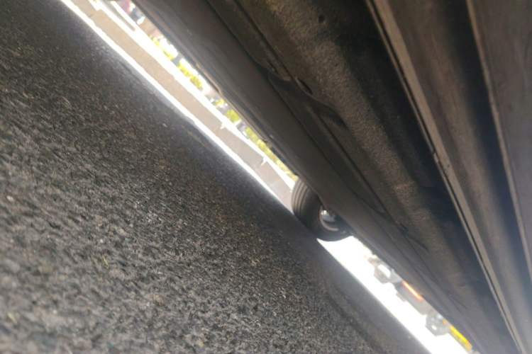 Used Denza D9 2022 DM-i 970 Four-Wheel Drive Prestige Model Chassis Front Left