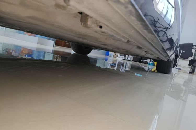 Used Denza D9 2022 DM-i 970 Four-Wheel Drive Flagship Model Chassis Front Left